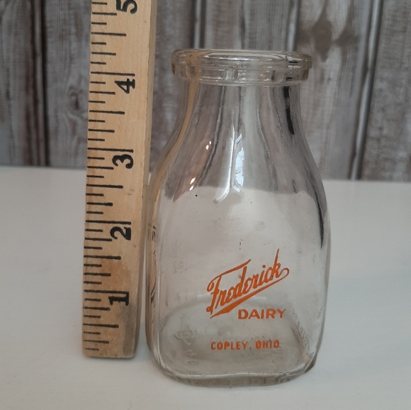 Vintage Frederick Dairy Copley Ohio Half Pint Empty Jar Duraglass - Picture 10 of 11